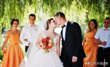 結婚婆家給3萬彩禮,母親陪嫁一套房,聽到對話,她不嫁了