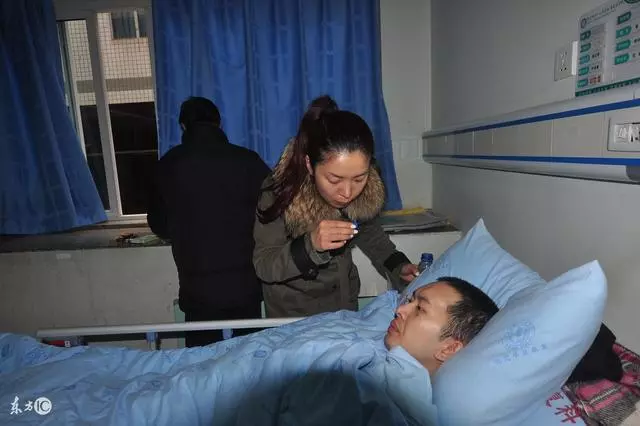 父親給繼母兒子娶妻買房,卻不捨得給我一分嫁妝,如今生病要我養
