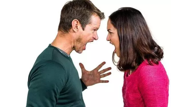 離婚吧,你眼裡只有你娘家,壓根就沒有我的家人