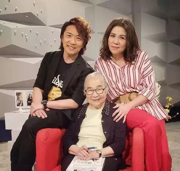 前TVB「全能媽媽」與歌手老公恩愛18年 子女均患失語症堅強面對