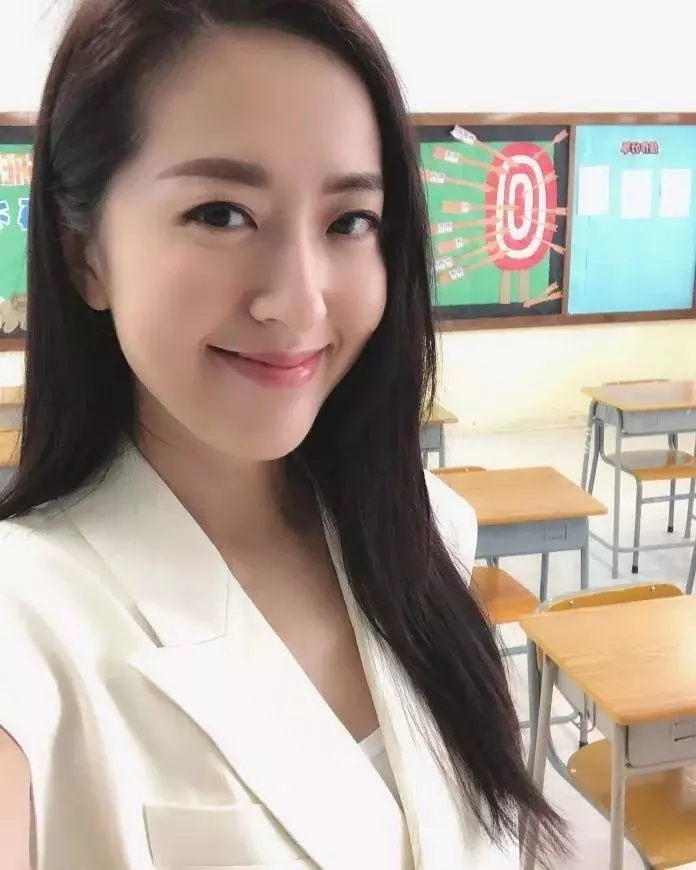 【越來越漂亮!】38歲唐詩詠樣貌「再進化」!網友:撞臉女神張曦雯!