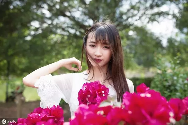 「兒媳,你生了兩個女兒,將來沒負擔,把房子讓給弟媳」「好」